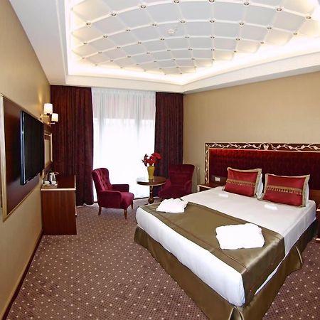 Mb Deluxe Hotel Isztambul Kültér fotó